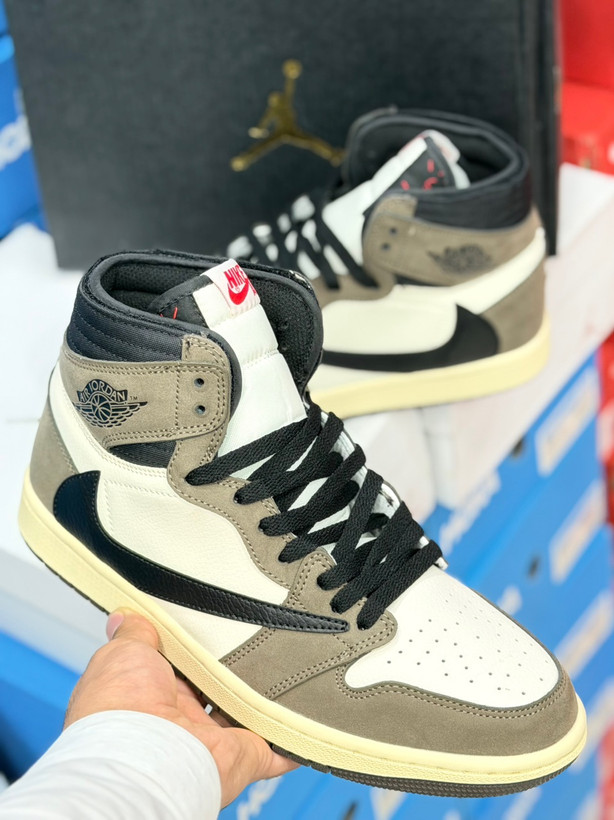 کتونی نایک ایر جردن ۱ ساخت ویتنام| Nike Air Jordan 1