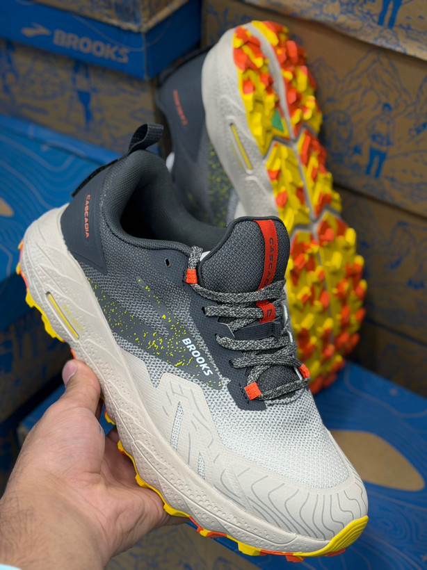 کتونی بروکس کاسکادیا ۱۷ ساخت ویتنام | Brooks Cascadia 17