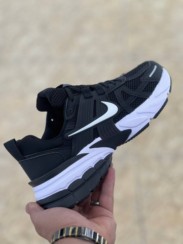 کتونی نایک وی تو کی ران ساخت ویتنام سایز ۳۷ الی ۴۵ | Nike V2K Run