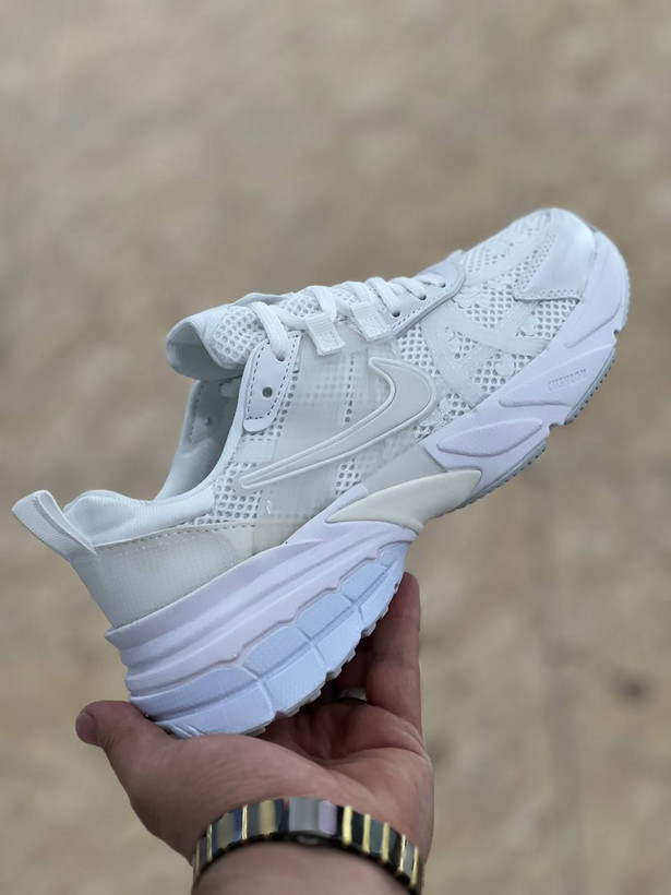 کتونی نایک وی تو کی ران ساخت ویتنام سایز ۳۷ الی ۴۰ | Nike V2K Run