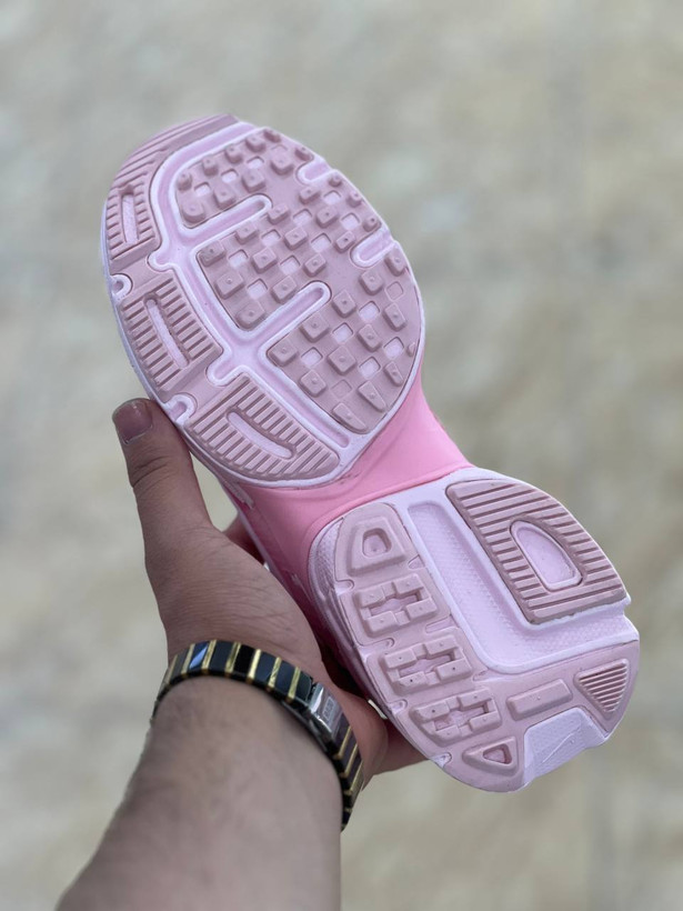 کتونی نایک وی تو کی ران ساخت ویتنام سایز ۳۷ الی ۴۰ | Nike V2K Run