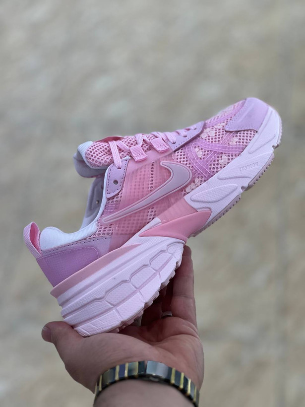 کتونی نایک وی تو کی ران ساخت ویتنام سایز ۳۷ الی ۴۰ | Nike V2K Run