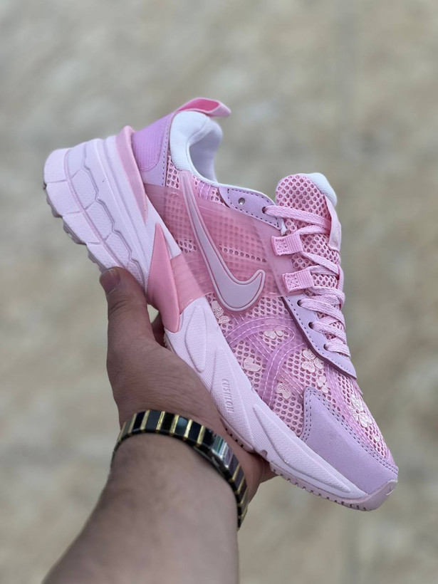 کتونی نایک وی تو کی ران ساخت ویتنام سایز ۳۷ الی ۴۰ | Nike V2K Run
